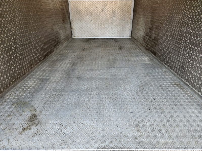 29228  HINO DUTRO  2003