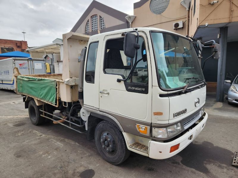  29231  HINO RANGER  1999  