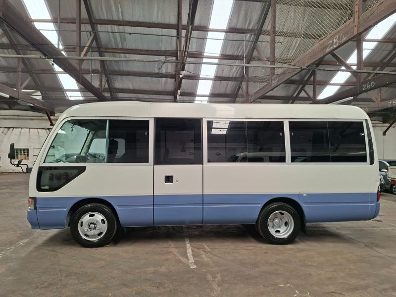  29241  TOYOTA COASTER  2003  