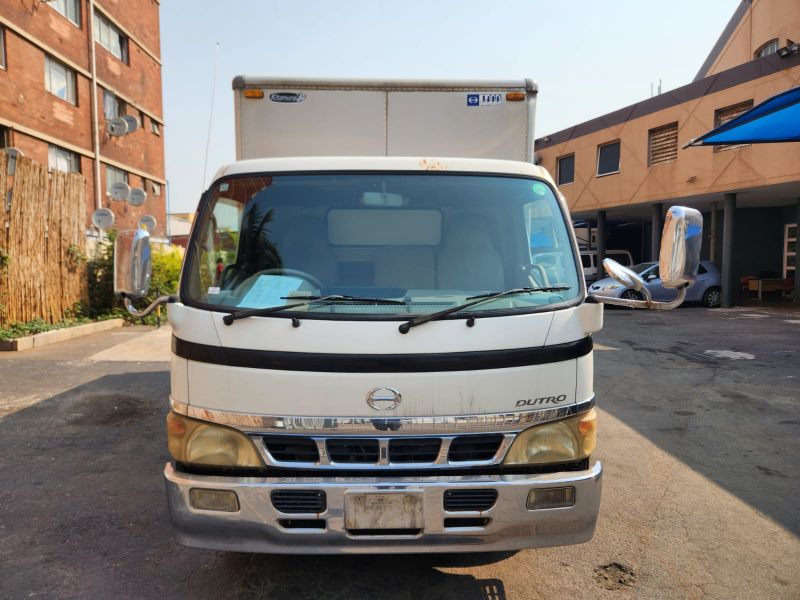  29250  HINO DUTRO  2003 