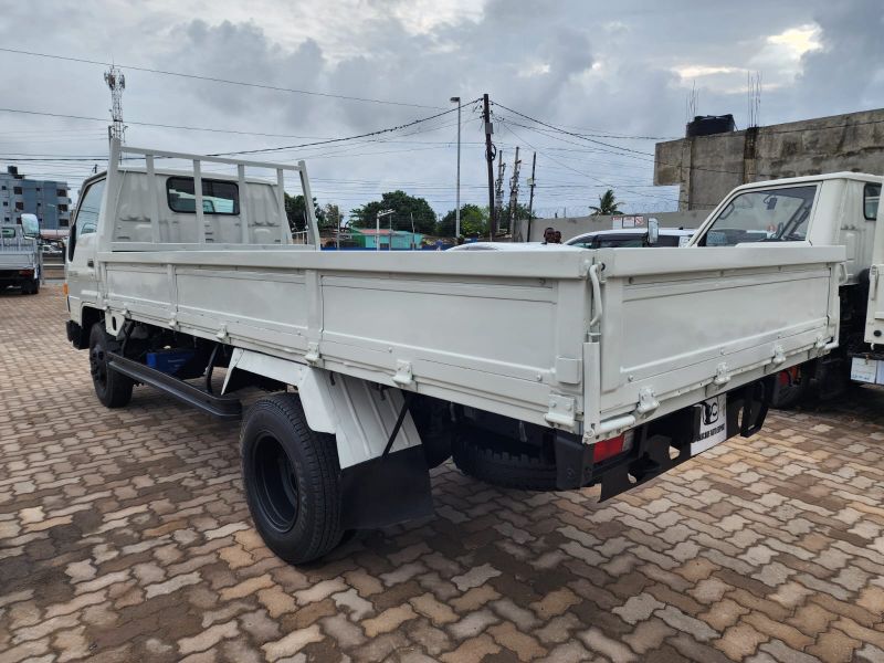  29251  TOYOTA DYNA  1989  