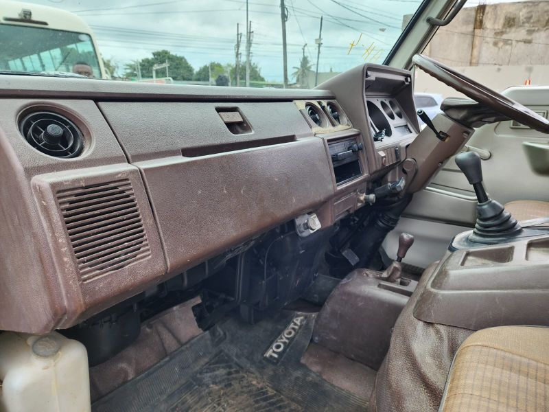  29251  TOYOTA DYNA  1989  