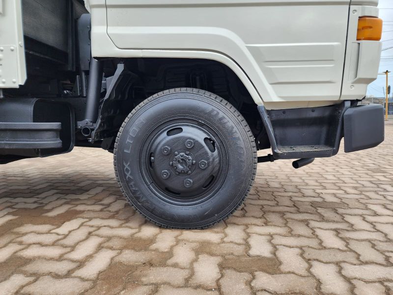  29251  TOYOTA DYNA  1989  