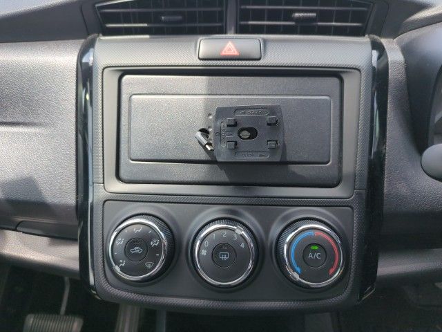  29255  TOYOTA COROLLA AXIO  2017  
