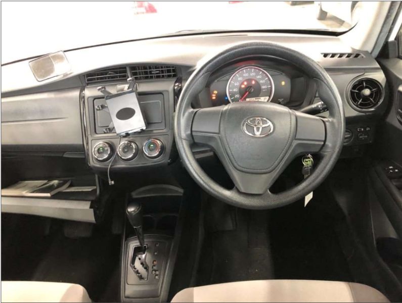  29256  TOYOTA COROLLA AXIO  2017  