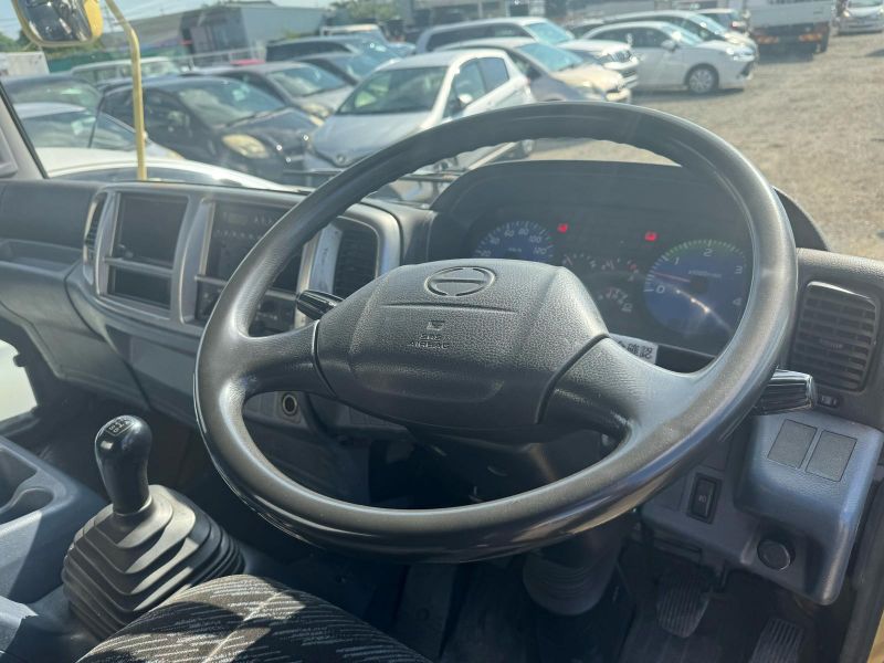  29262  HINO RANGER  2004  