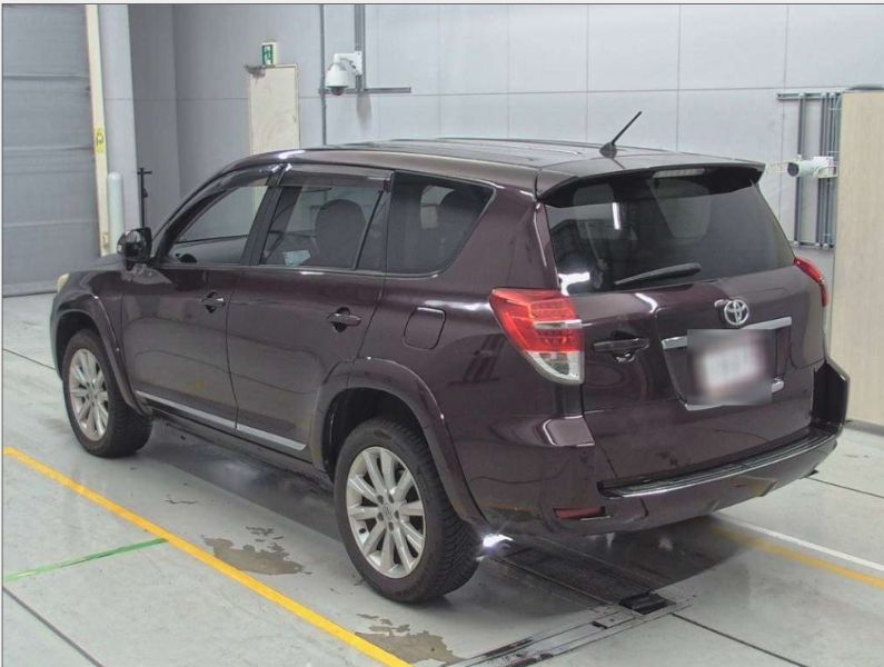  29266  TOYOTA VANGUARD  2010  