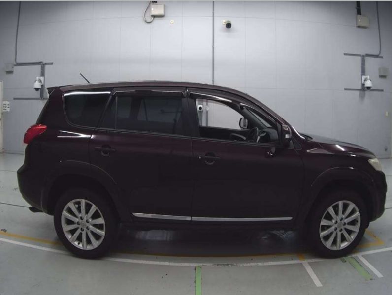  29266  TOYOTA VANGUARD  2010  