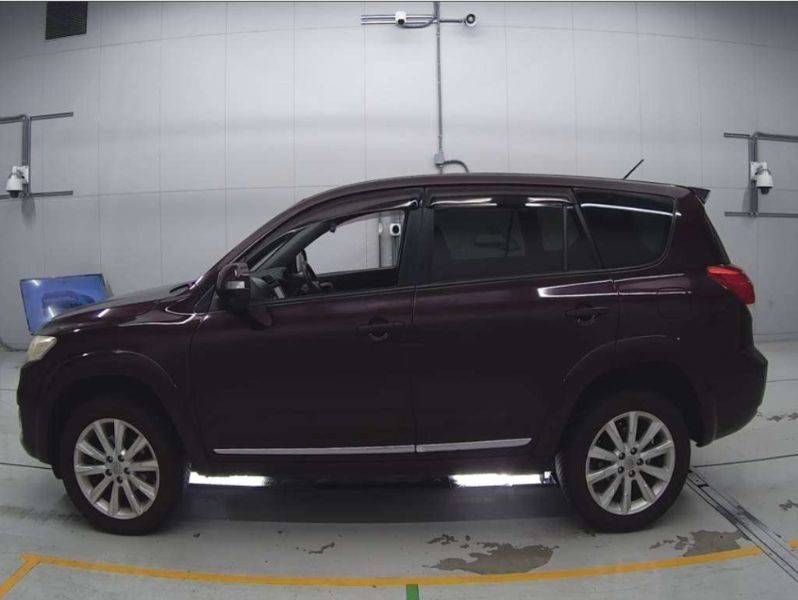 29266  TOYOTA VANGUARD  2010  