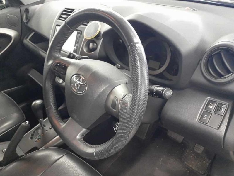  29266  TOYOTA VANGUARD  2010  