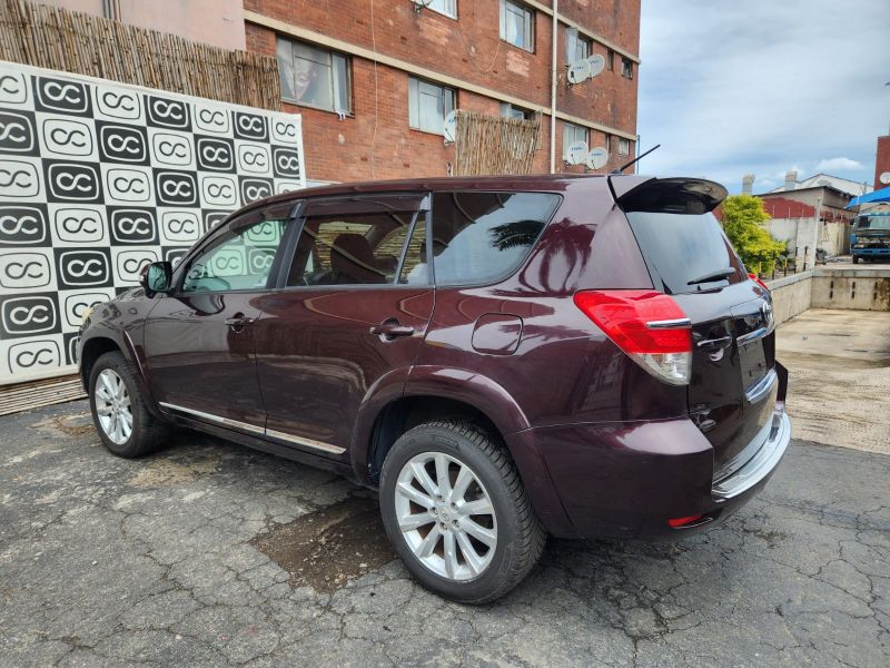 29266  TOYOTA VANGUARD  2010