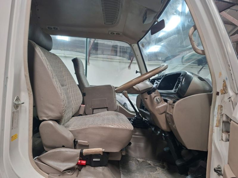  29275  TOYOTA COASTER  1995  