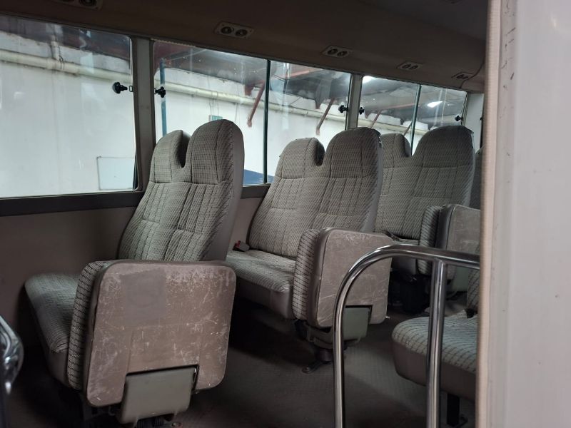  29275  TOYOTA COASTER  1995  