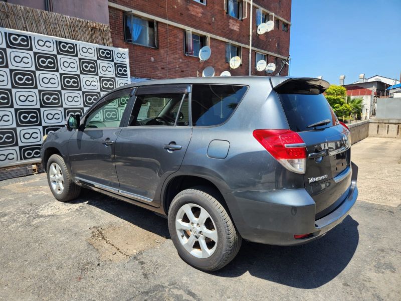  29303  TOYOTA VANGUARD  2010  