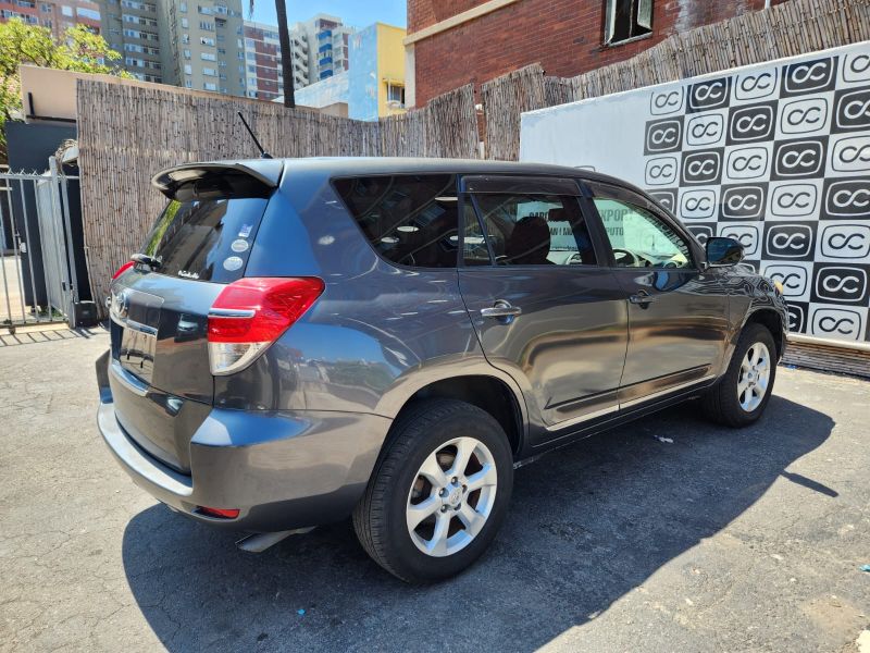  29303  TOYOTA VANGUARD  2010  