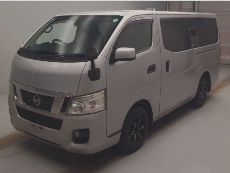  29321  NISSAN CARAVAN  2017  