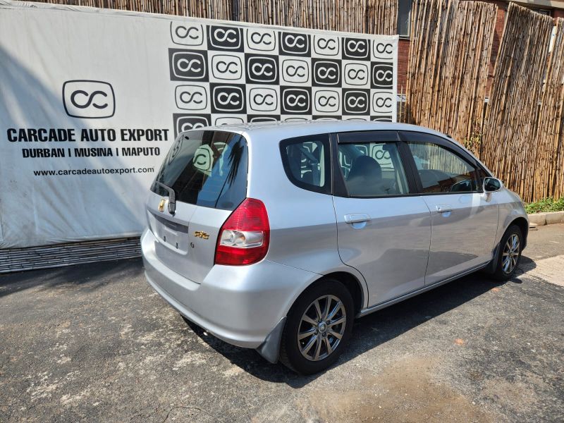  29322  HONDA FIT  2002  