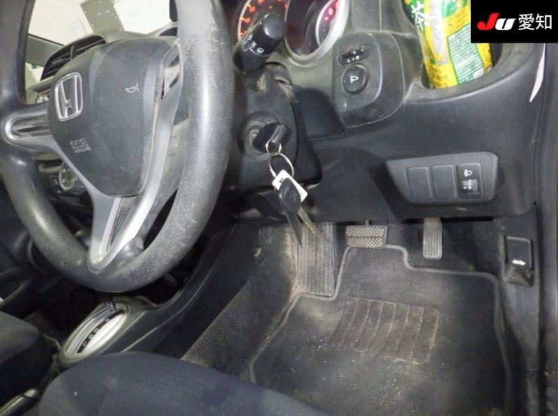  29323  HONDA FIT  2010  