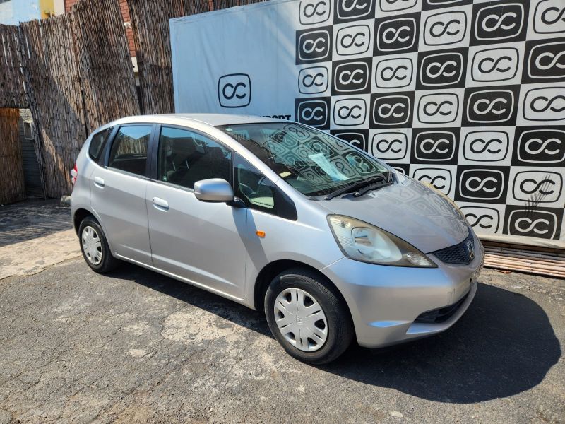  29323  HONDA FIT  2010  