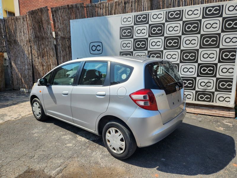  29323  HONDA FIT  2010  