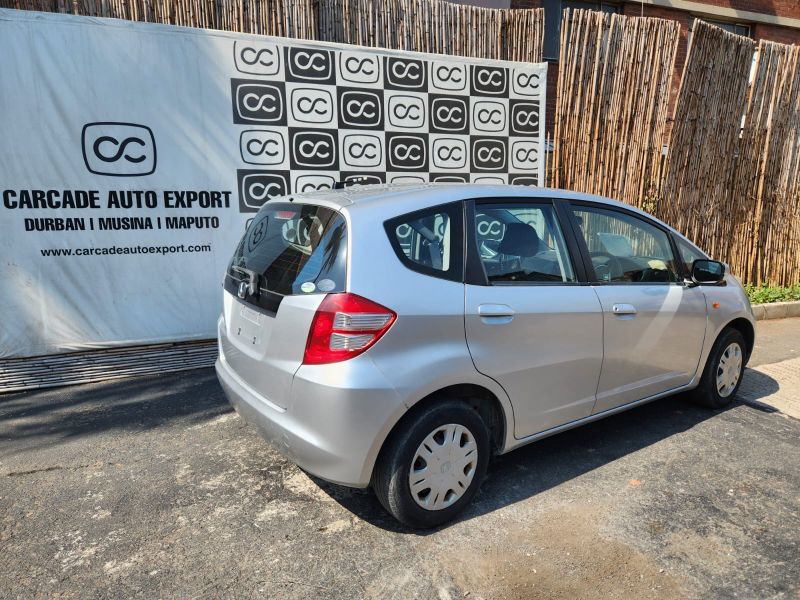  29323  HONDA FIT  2010  