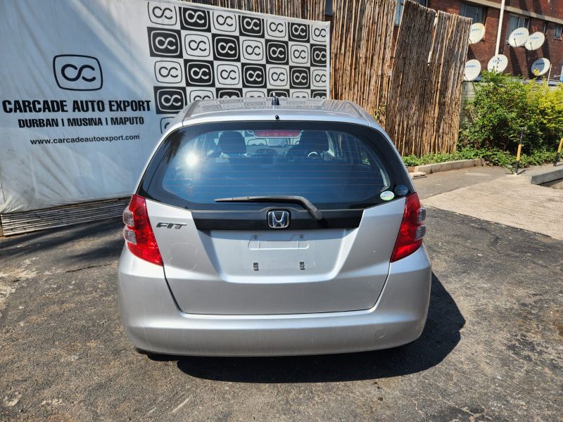  29323  HONDA FIT  2010  