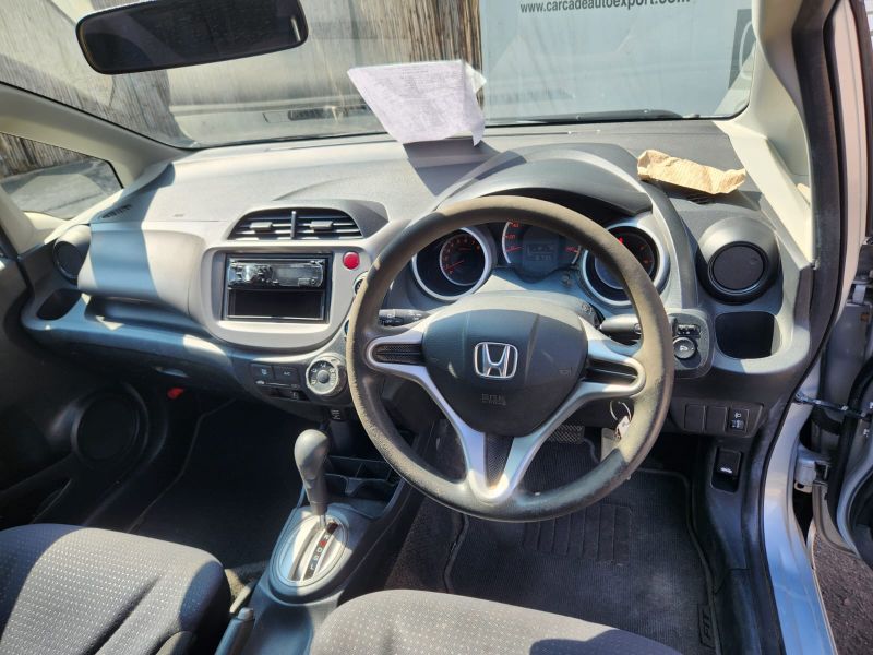  29323  HONDA FIT  2010  