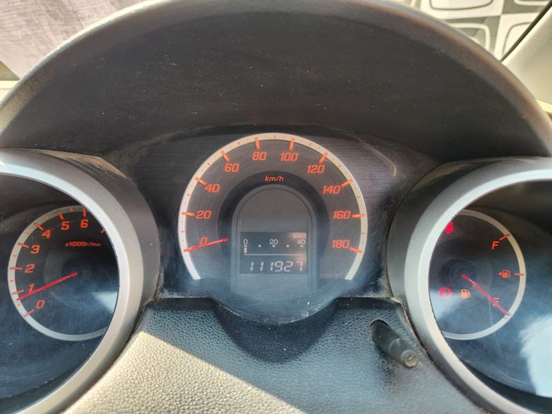  29323  HONDA FIT  2010  