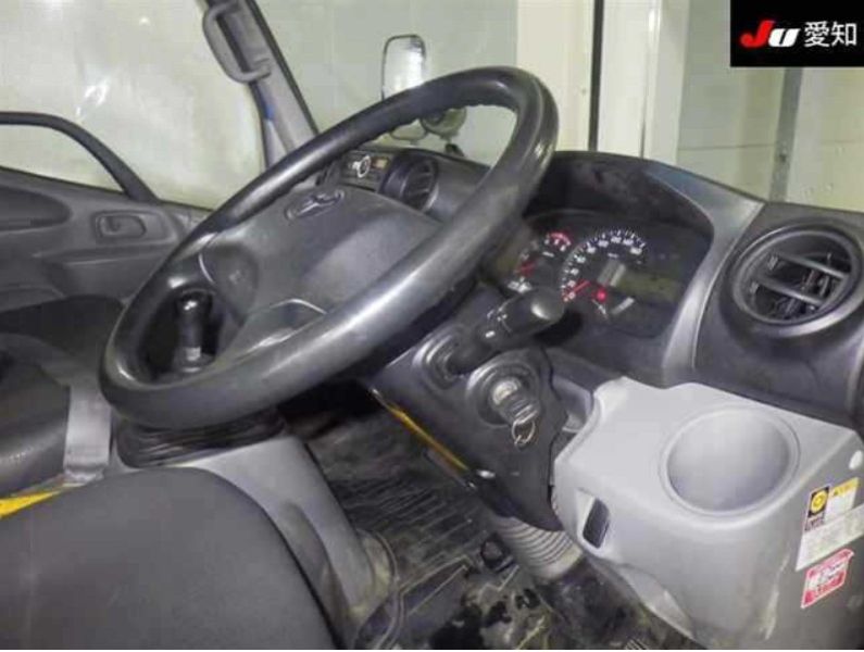  29327  TOYOTA TOYOACE  2017  