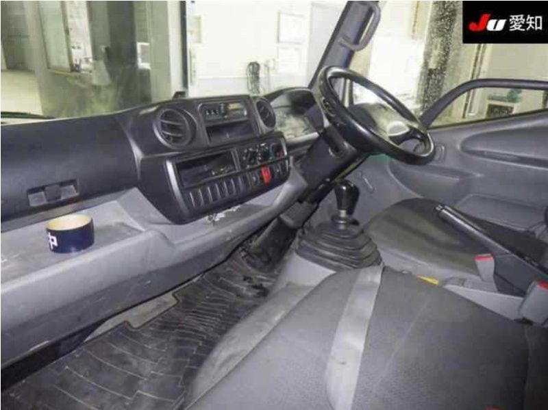  29327  TOYOTA TOYOACE  2017  