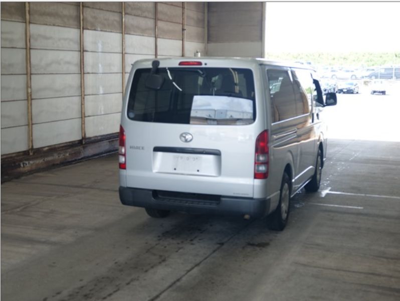  29331  TOYOTA HIACE  2006  