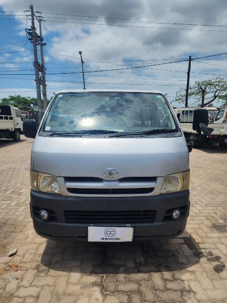  29331  TOYOTA HIACE  2006 