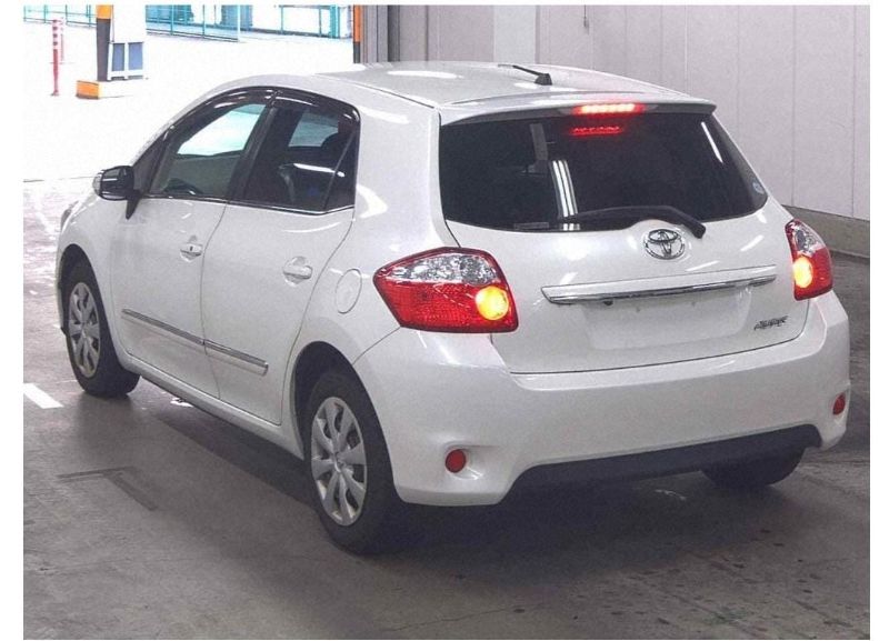  29333  TOYOTA AURIS  2015  