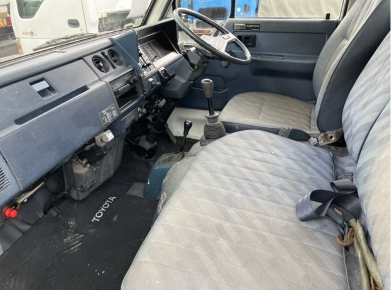 29334  TOYOTA HIACE TRUCK  1987  