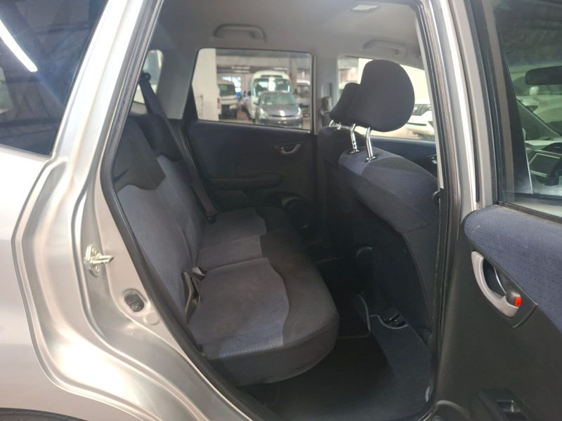  29335  HONDA FIT  2010  