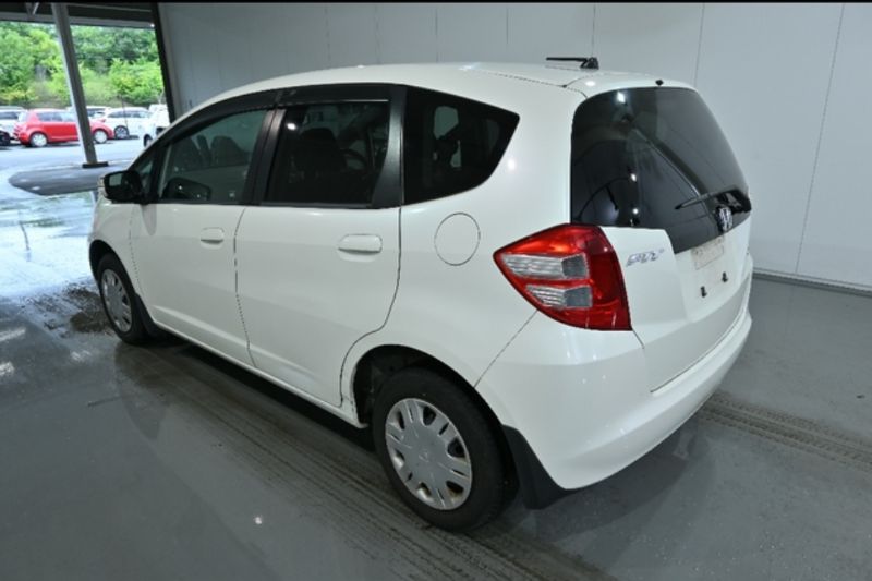  29347  HONDA FIT  2010  