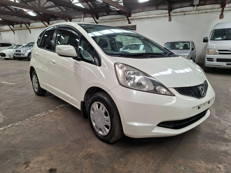  29347  HONDA FIT  2010  