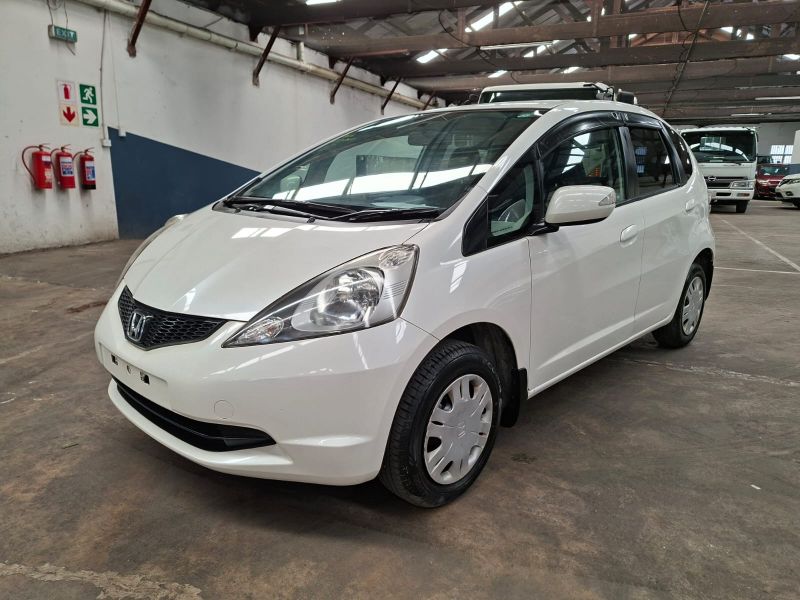  29347  HONDA FIT  2010  