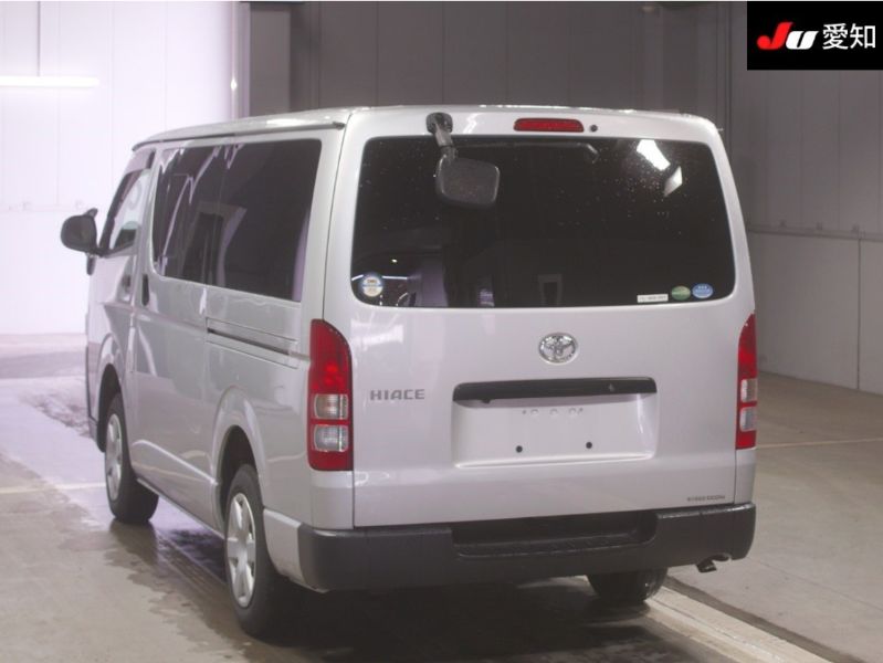  29359  TOYOTA HIACE  2017  