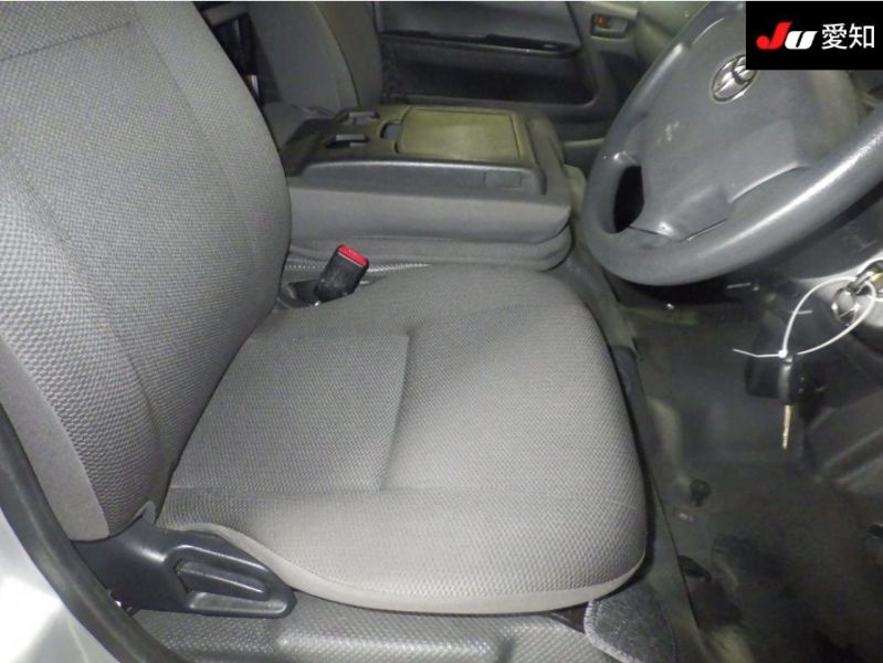  29359  TOYOTA HIACE  2017  