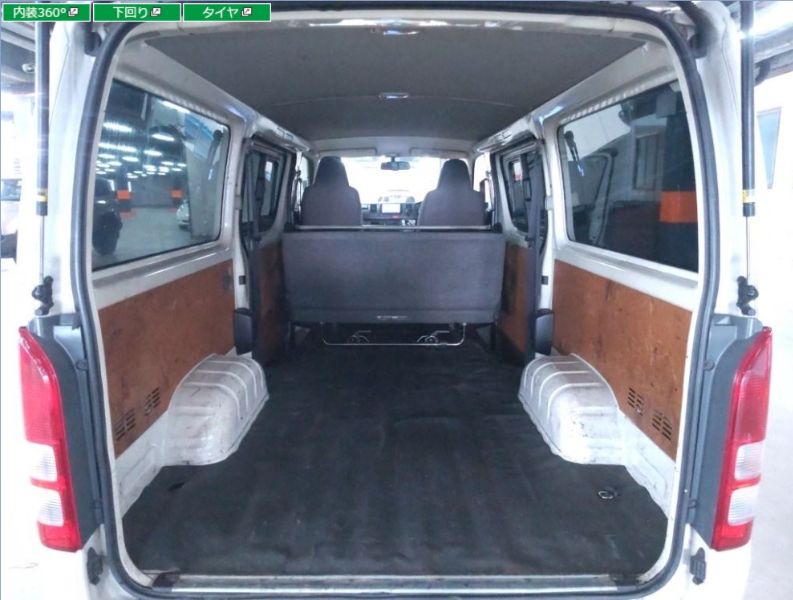  29366  TOYOTA HIACE  2016  