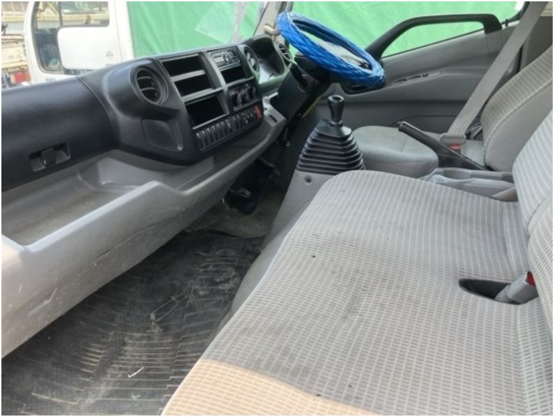  29372  TOYOTA DYNA  2011  