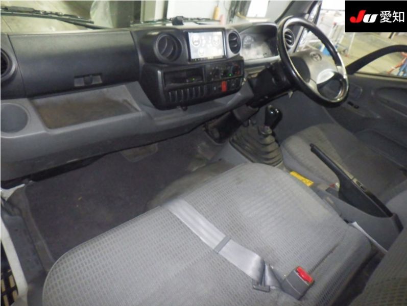  29380  TOYOTA TOYOACE  2016  