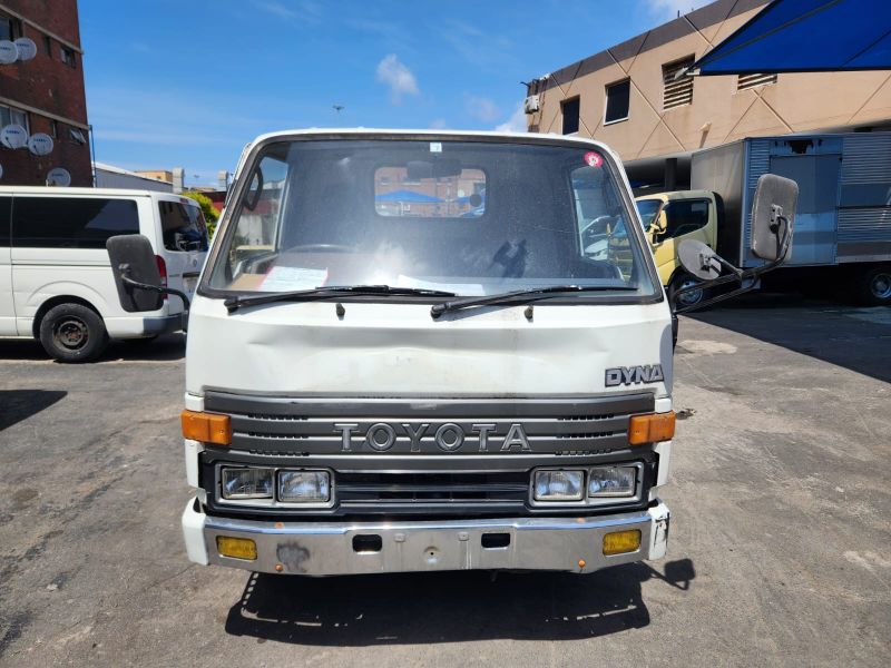  29381  TOYOTA DYNA  1989 
