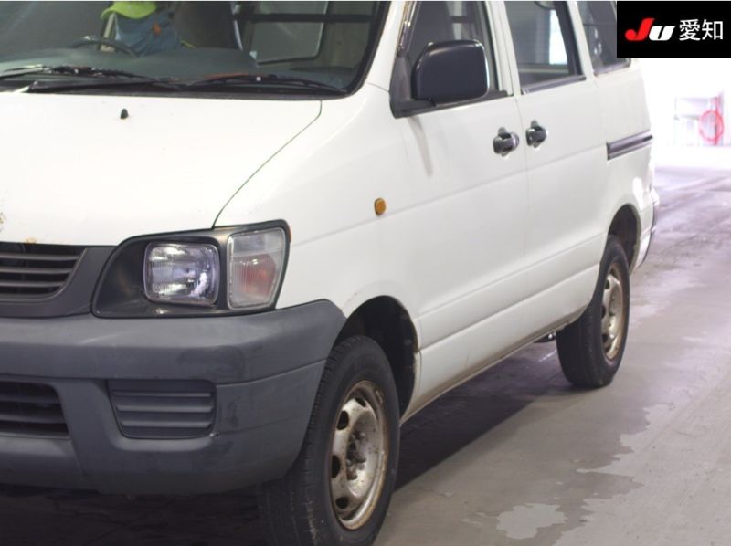  29384  TOYOTA LITEACE  2000  
