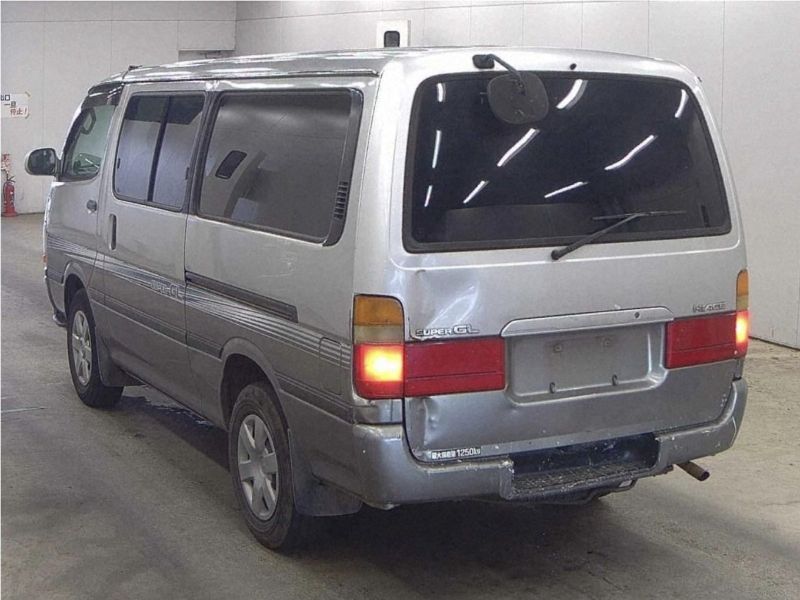  29385  TOYOTA HIACE  2003  