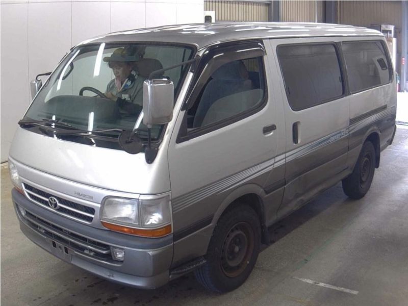  29386  TOYOTA HIACE  2003  