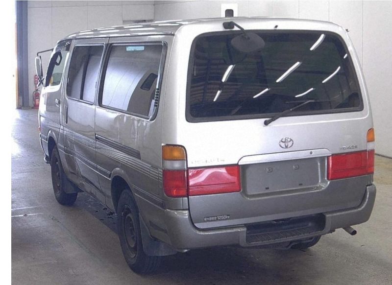 29386  TOYOTA HIACE  2003  
