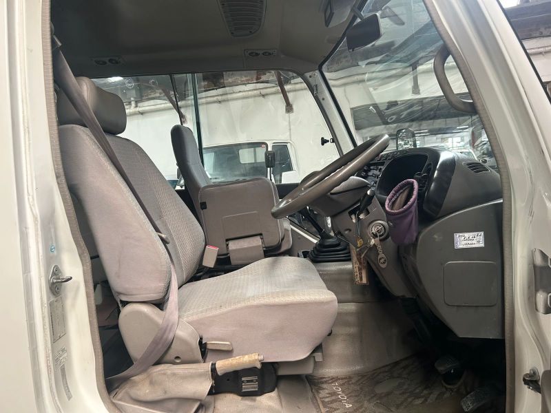  29388  TOYOTA COASTER  2003  