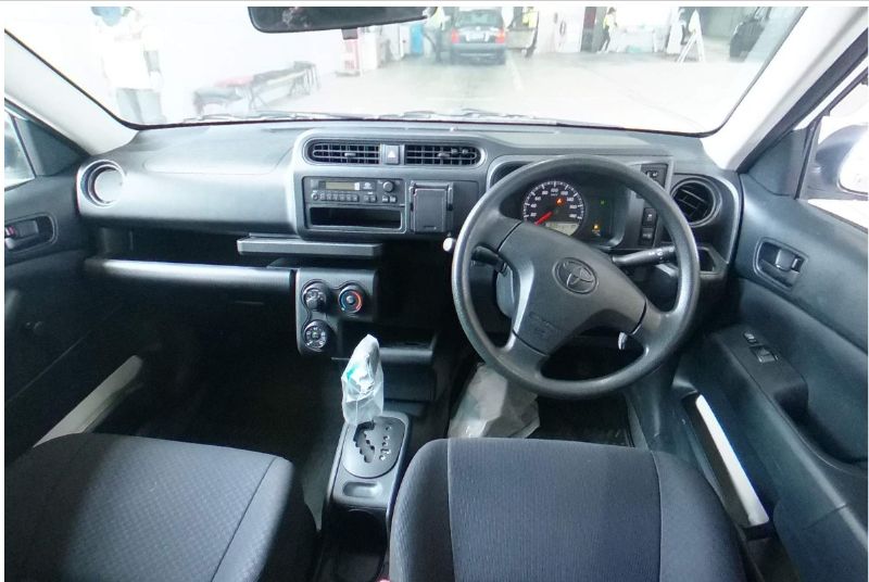  29391  TOYOTA PROBOX VAN  2017  